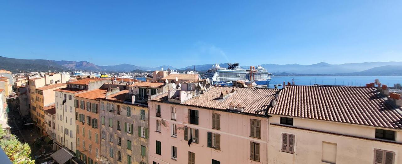 Apartment Superbe T2 Avec Balcons, Vieux Port, Hyper Centre Ajaccio *